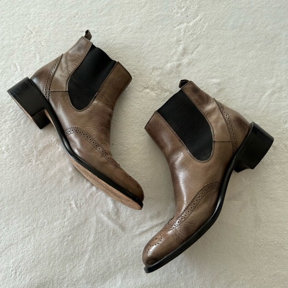 Lillybee Kristin Distressed Brown Black Slip On Ankle Boots Size 8.5 - Picture 2 of 10